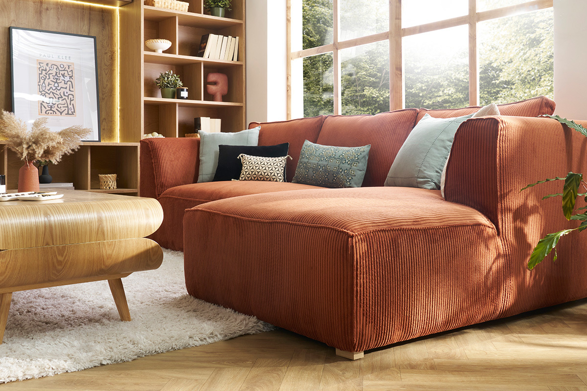 Design-Ecksofa rechtseitig aus crufarbenem Cordstoff aus Samteffekt 3-4 Sitzer PANAM