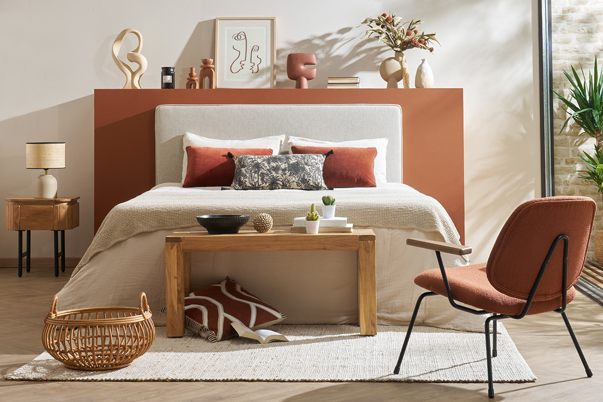 Design-Sessel aus Stoff mit Boucl-Wolleffekt in Terracotta, schwarzem Metall und dunklem Holz BARNET