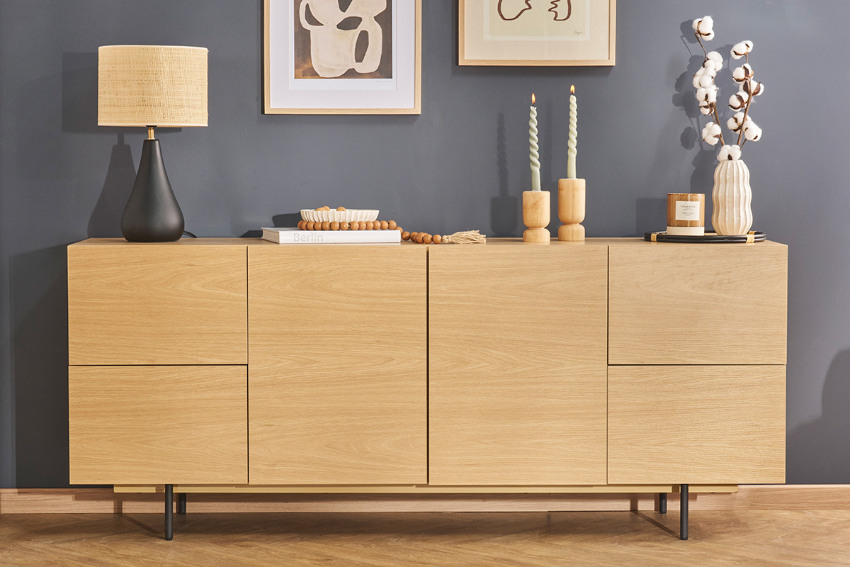 Design-Sideboard aus hellem Eichenfurnier und schwarzem Metall, 2 Tren, 4 Schubladen B180 cm ALASKA