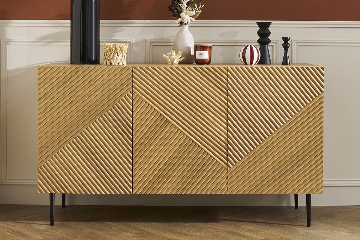 Design-Sideboard aus heller, massiver Eiche mit Gravur und schwarzem Metall, 3 Tren, B135 cm ARCHIPEL